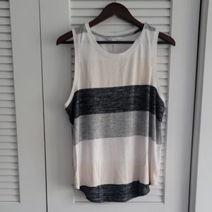 Market & Spruce Black and White Tank Top